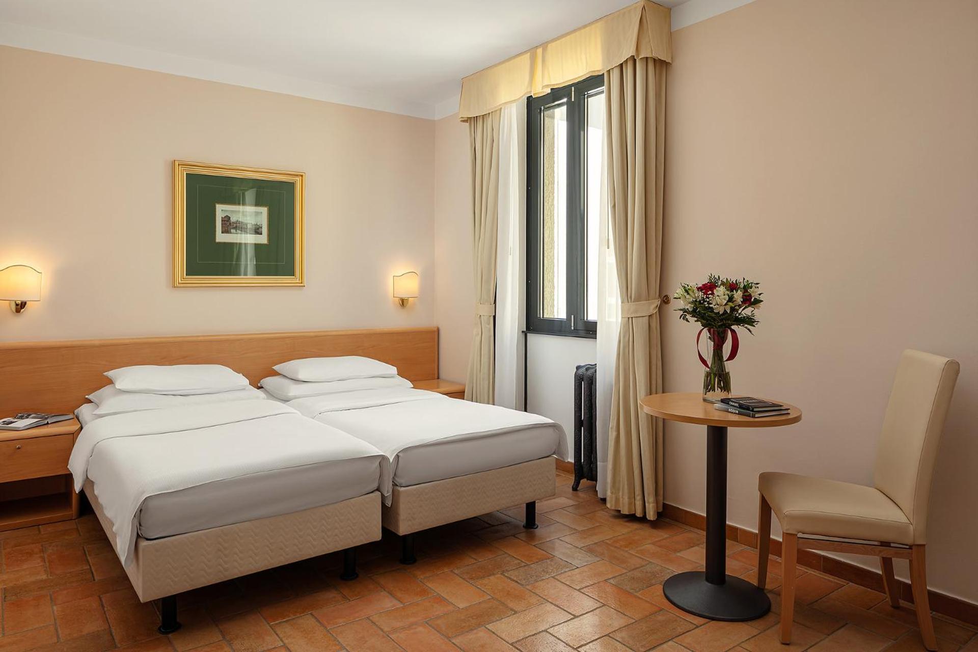 Roma 4* Praha
